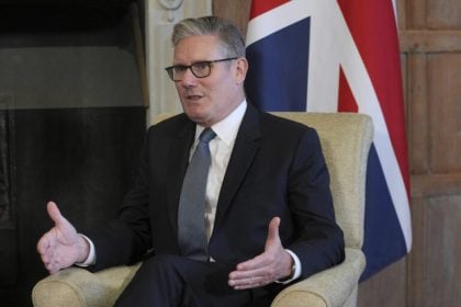 Η Βρετανία θα ανακοινώσει νέες κυρώσεις στη Ρωσία, αν δεν υπάρξει συμφωνία για την Ουκρανία