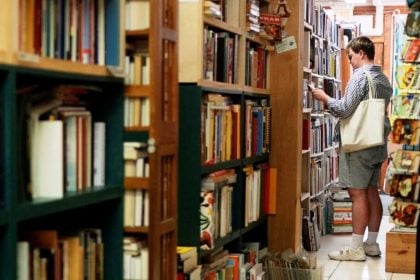 Δανία: Η κυβέρνηση θέλει να καταργήσει τον ΦΠΑ στα βιβλία για να ενθαρρύνει την ανάγνωση