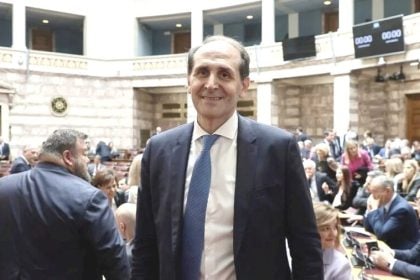 Πέθανε από ανακοπή καρδιάς ο Απόστολος Βεσυρόπουλος - Ήταν 59 ετών