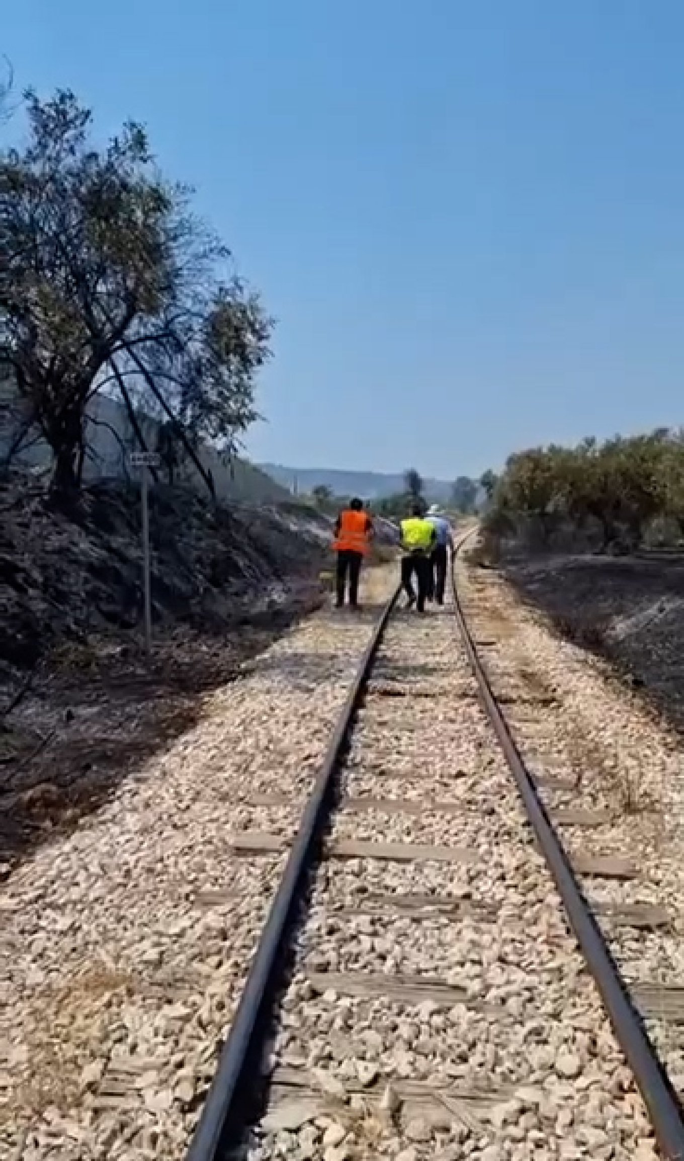 Πάτρα: Ζημιές στο σιδηροδρομικό δίκτυο - Εκτός λειτουργίας δύο στάσεις (ΦΩΤΟ)