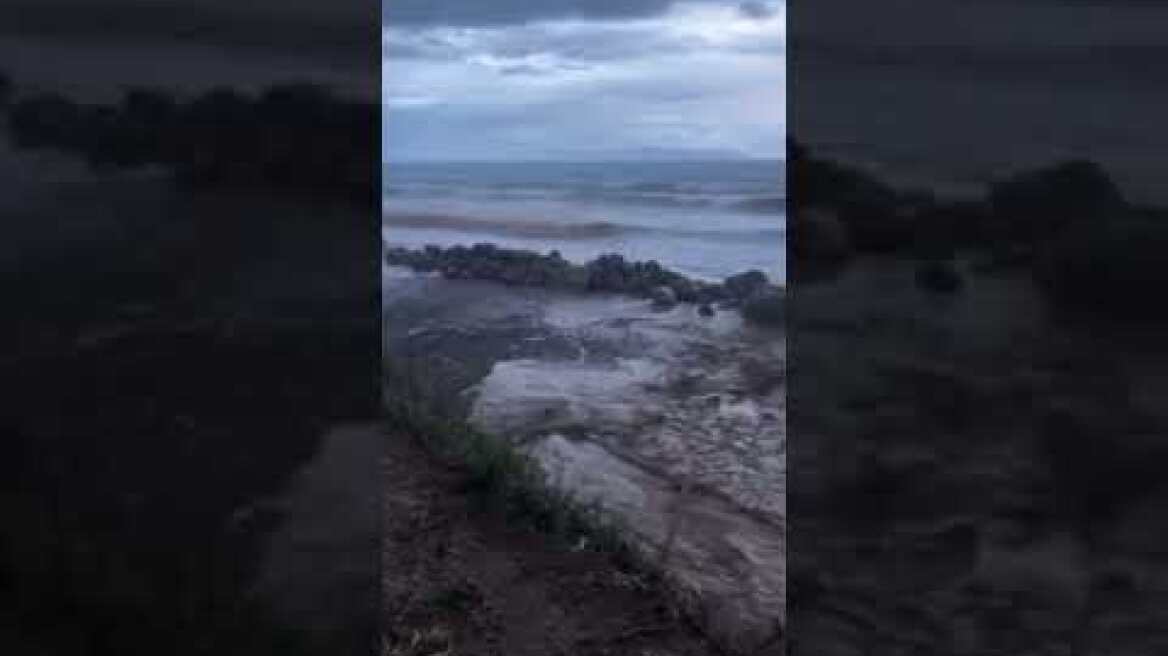 Κινδύνευσαν επιβάτες και πλήρωμα πλοίου ανοιχτά της Κεφαλονιάς