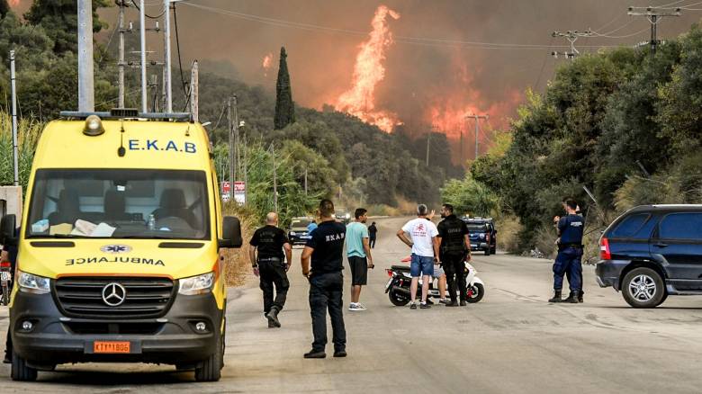 ΔΕΥΑΠ: Ανακοίνωση για τα προβλήματα υδροδότησης από τις πυρκαγιές