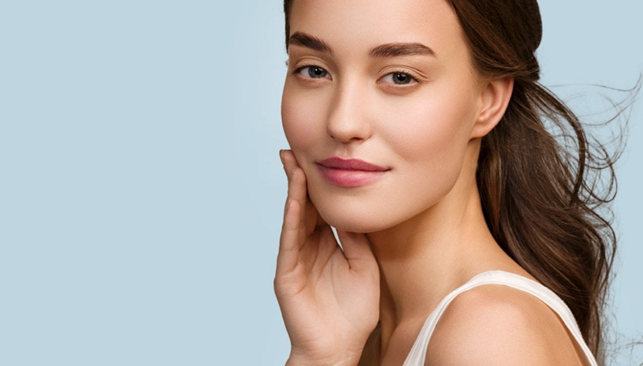 Micellar Water: Βοηθά ή επιδεινώνει την ακμή;