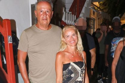 Μαρία Μπεκατώρου: Σπάνια εμφάνιση με τον σύζυγό της, Αντώνη Αλεβιζόπουλο στη Μύκονο
