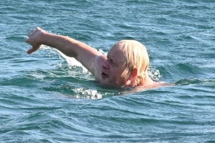 Ο Μπόρις Τζόνσον επέλεξε και πάλι την Εύβοια για τις διακοπές του 
