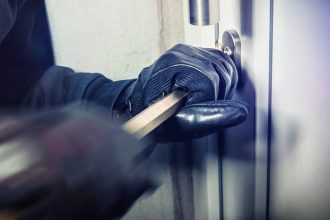 Πάτρα: Διέρρηξαν καφετέρια στην Ελ. Βενιζέλου