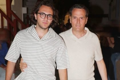 Μιχάλης Δημητρακόπουλος: Σπάνια βραδινή κοινή εμφάνιση στη Μύκονο με το γιο του
