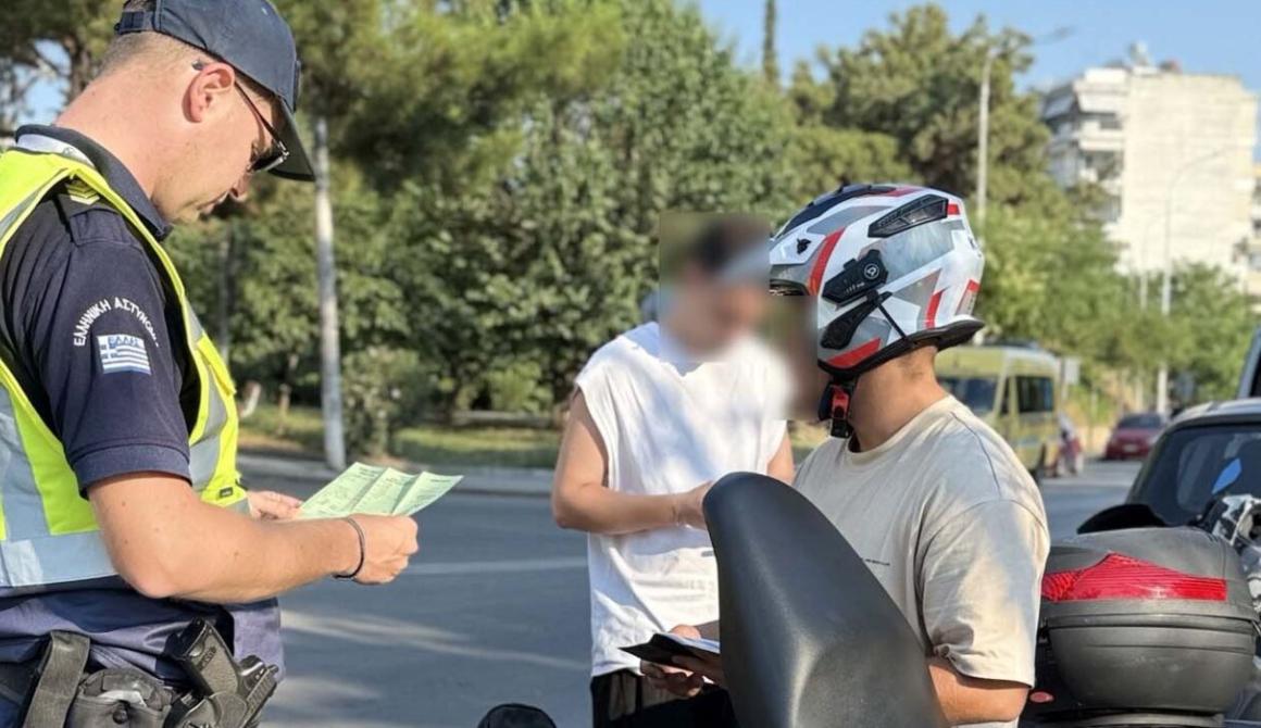 Δεν φοράμε κράνος παρά τα τσουχτερά πρόστιμα - Πάνω από 200 κλήσεις σε μια εβδομάδα στη Δυτ. Ελλάδα