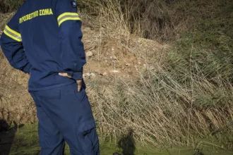 Επιχείρηση διάσωσης στη Νέδα: Πεζοπόρος έπεσε σε γκρεμό