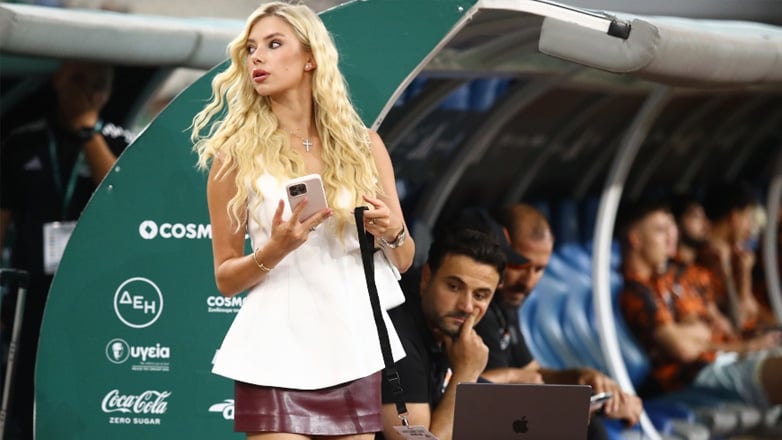 Η εντυπωσιακή δημοσιογράφος της Σαχτάρ που έκλεψε την παράσταση στο ΟΑΚΑ - ΦΩΤΟ
