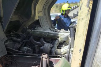 Αντίρριο – «Άναψαν» τα φρένα φορτηγού που μετέφερε φιάλες υγραερίου (ΦΩΤΟ)