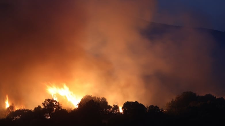 Φωτιά τα ξημερώματα στα Φαρακλάτα Κεφαλονιάς - Ήχησε το 112
