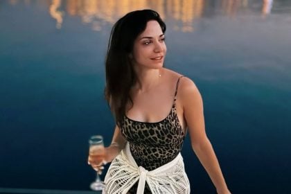 Κατερίνα Γερονικολού: Στιγμές χαλάρωσης σε σκάφος στο Μεγανήσι