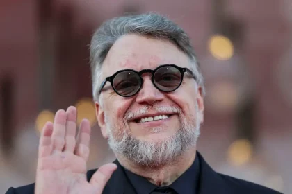 Ο «Frankenstein» του Γκιγιέρμο ντελ Τόρο αποθεώθηκε από το κοινό με 13λεπτο χειροκρότημα στη Βενετία