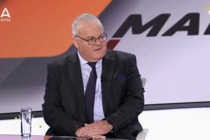 «Όταν ο κόσμος κοιμάται, γεννιούνται τέρατα»