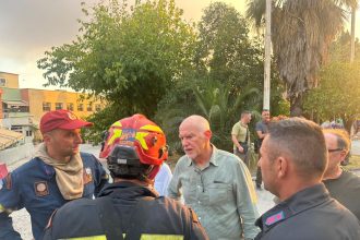 Ο Γιώργος Παπανδρέου πραγματοποίησε σήμερα περιοδεία στις καταστροφικές πυρκαγιές στην Αχαΐα