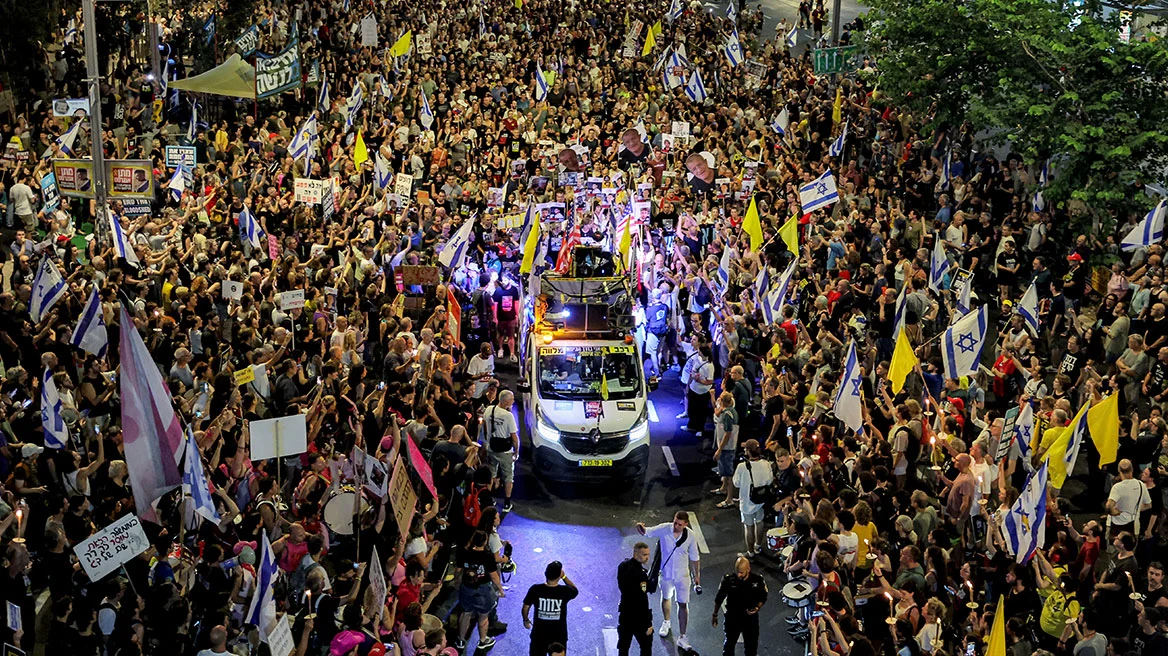 Δεκάδες χιλιάδες διαδηλωτές στο Τελ Αβίβ κατά του σχεδίου κατάκτησης της πόλης της Γάζας 