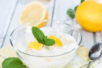 Εύκολη κρέμα λεμόνι με 3 υλικά