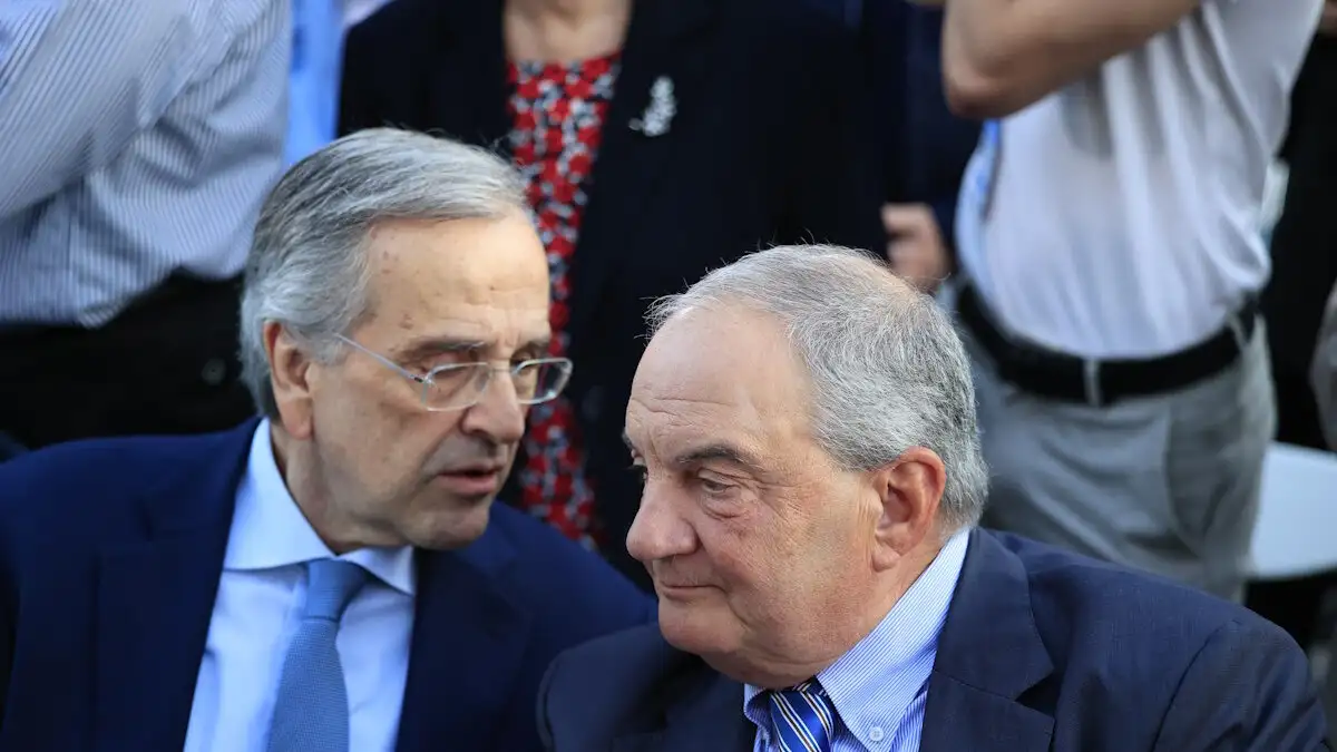 Λένα Σαμαρά: Συγκλονισμένος ο Κώστας Καραμανλής με τον θάνατό της - «Φίλε Αντώνη η σκέψη μας είναι σε εσάς»