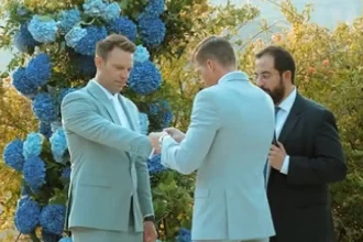 Ο Στέφανος Κασσελάκης δημοσίευσε για πρώτη φορά φωτογραφίες από τον γάμο του με τον Τάιλερ Μακμπέθ