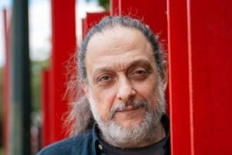 Πέθανε ο συγγραφέας Μάρκος Κρητικός