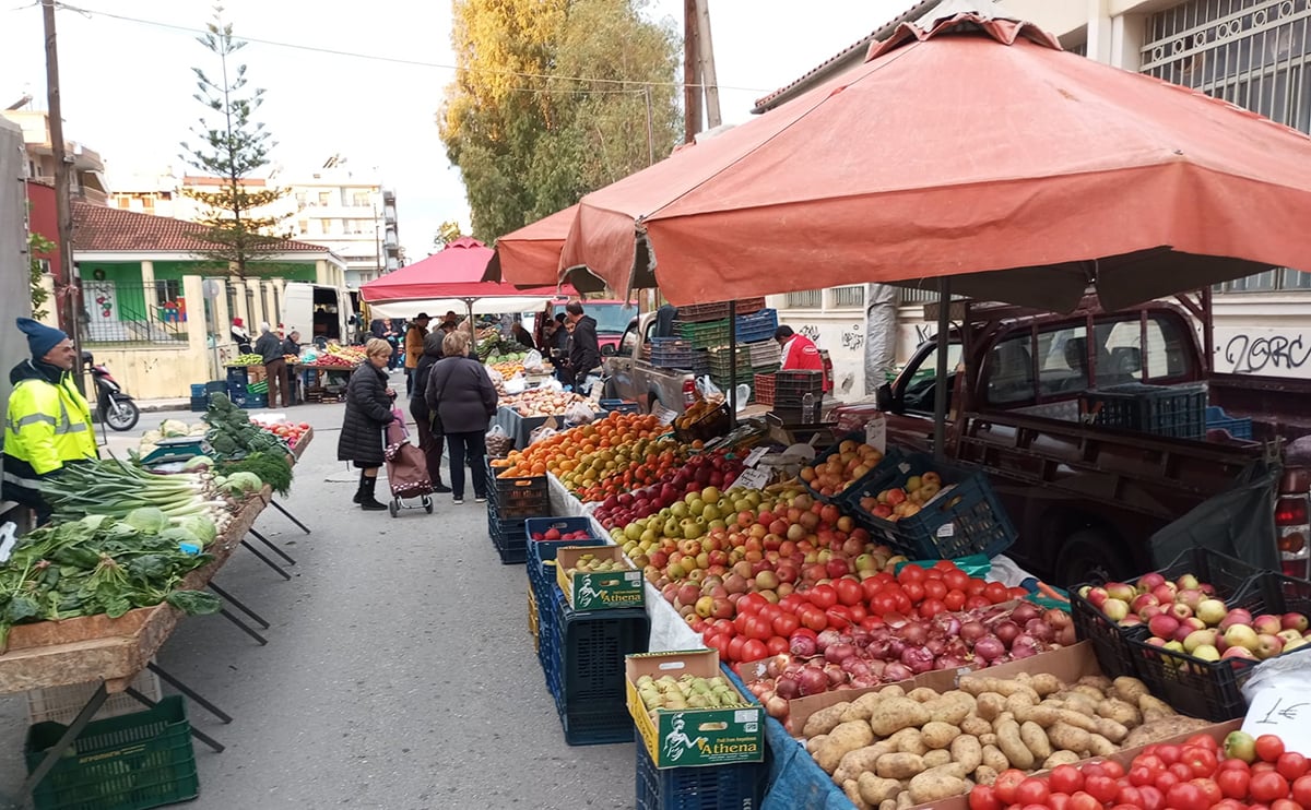 Λαϊκές αγορές: Επιταχύνονται οι διαδικασίες έκδοσης επαγγελματικών και παραγωγικών αδειών