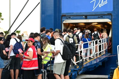 Το πρώτο μεγάλο κύμα αδειούχων του Αυγούστου