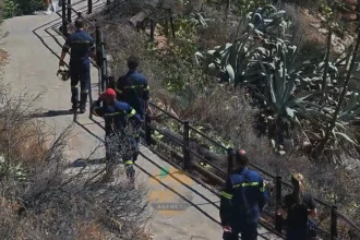 Τουρίστας πήγε να βγάλει φωτογραφία και έπεσε από τον Λυκαβηττό