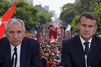 Σε αδιέξοδο ο Μακρόν, καταρρέει ο πρωθυπουργός Μπαϊρού, σε πολιτική κρίση η Γαλλία
