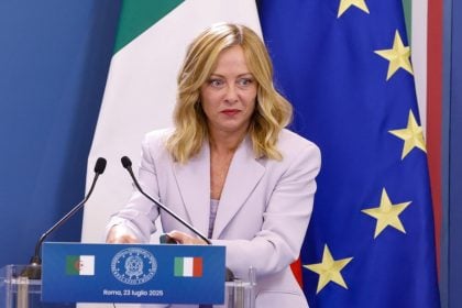 «Αηδιασμένη» δηλώνει η Μελόνι για την ανάρτηση φωτογραφιών της σε πορνογραφική σελίδα