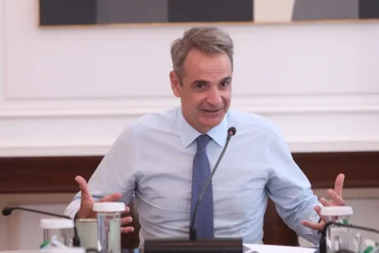 Ο Κυριάκος Μητσοτάκης ετοιμάζει το «πακέτο» της ΔΕΘ: Στο τραπέζι ρυθμίσεις για ενοίκια, φορολογία και «προσωπική διαφορά» συνταξιούχων