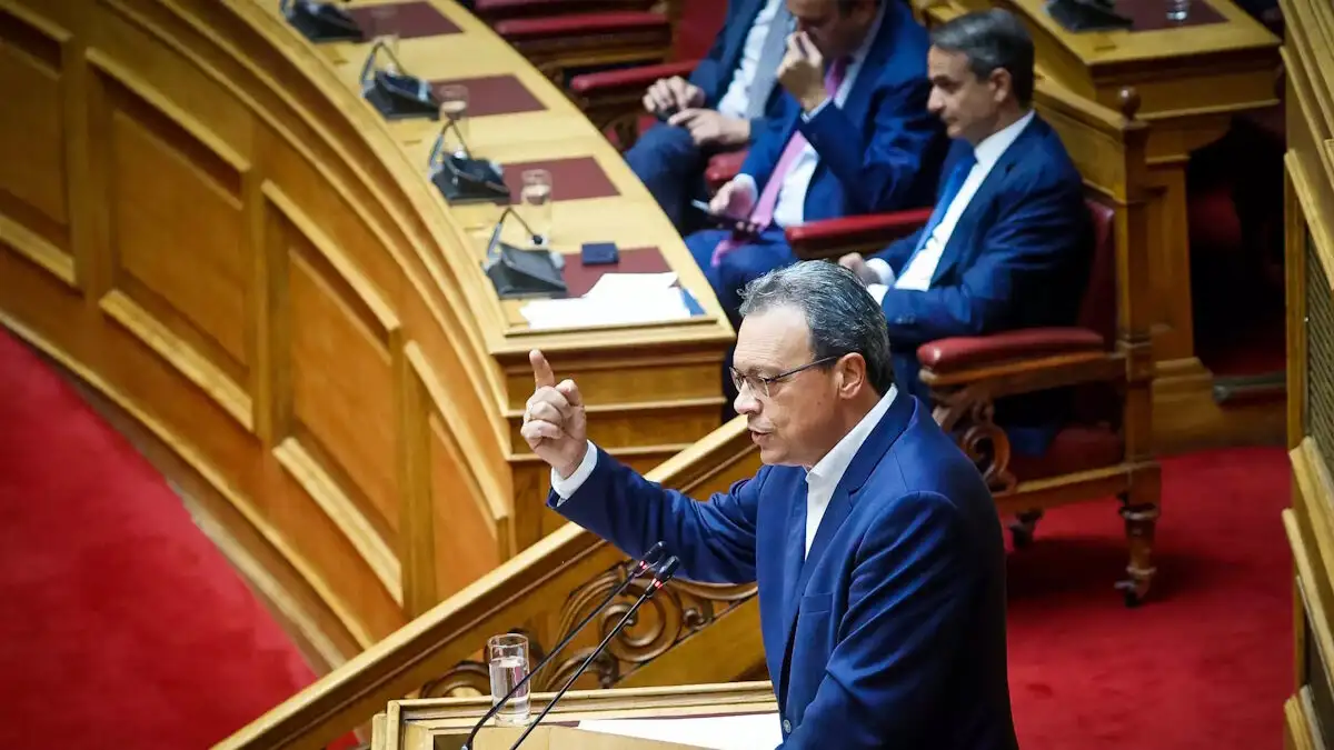 Σωκράτης Φάμελλος: Ο κύριος Μητσοτάκης υπόσχεται ανακαίνιση σχολείων, αλλά χωρίς μαθητές