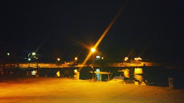 Χαμός στο Παλούκι Ηλείας: Μηχανάκι κατέληξε στο λιμάνι ΦΩΤΟ