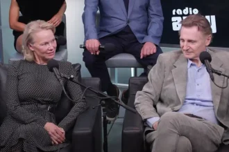 Πάμελα Άντερσον και Λίαμ Νίσον full in love: «Ανακαλύψαμε μια κοινή παιδικότητα»