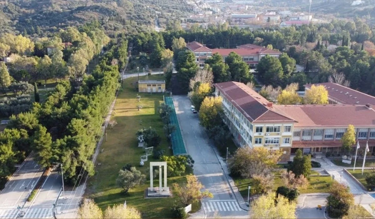 Πάτρα: Έκλεψε μηχανάκι και αλώνιζε... προκαλώντας φθορές σε εγκαταστάσεις του Πανεπιστημίου