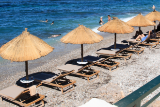 Παραλίες: 11.500 καταγγελίες στο «MyCoast» για παραβάσεις