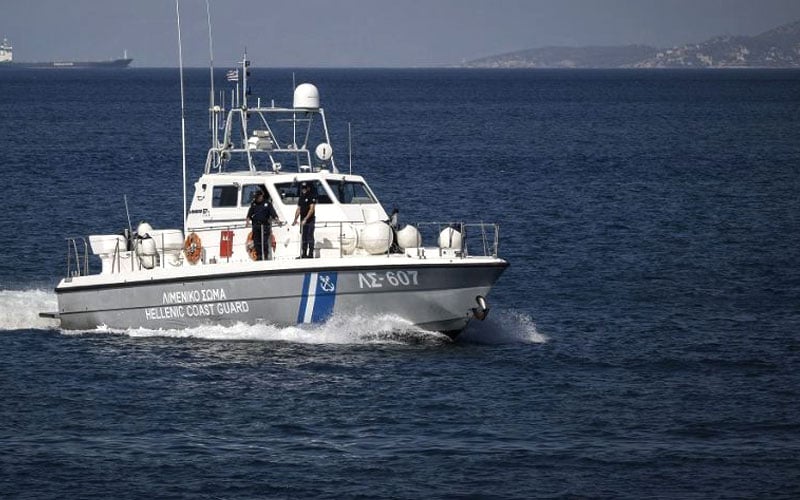 Κυλλήνη: Το ιστιοφόρο με τουρίστες "βρήκε" σε αβαθή