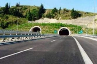 Πάτρα - Φωτιές: Άνοιξε η Περιμετρική - Υπέστη εκτεταμένες ζημιές