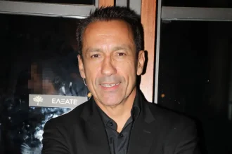 Πέτρος Ίμβριος: Πικράθηκα που δεν ήμουν στη συναυλία για τον Βασίλη Καρρά, ήμουν ένα από τα καλλιτεχνικά παιδιά του