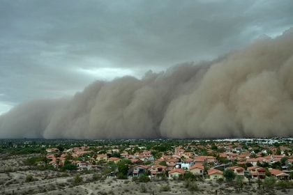 Τεράστιο τείχος σκόνης χτύπησε το Φοίνιξ - Εντυπωσιακές φωτό και βίντεο