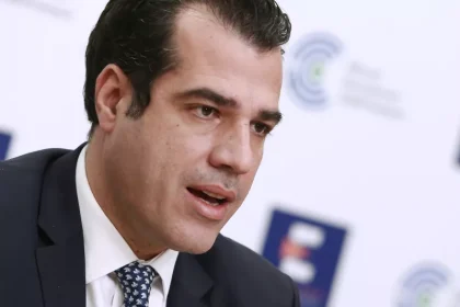 Πλεύρης: Δεν θα επιτρέψουμε να γίνει η Ελλάδα χώρα ανοικτών συνόρων 
