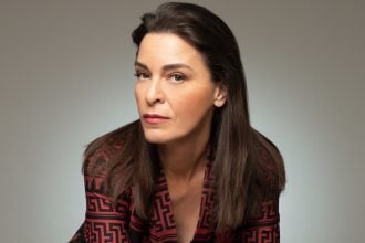 Μαρία Πρωτόπαππα: «H Επίδαυρος αντιμετωπίζεται ως ιερό άβατο που κινδυνεύει να μολυνθεί από τις γυναίκες»