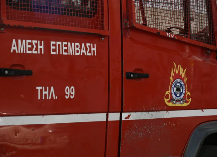 Πάτρα: Πυρκαγιά σε φορτηγό στην είσοδο του λιμανιού