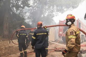 Πυρκαγιά σε δύο εστίες στα Καλύβια Ήλιδας - ΝΕΟΤΕΡΑ