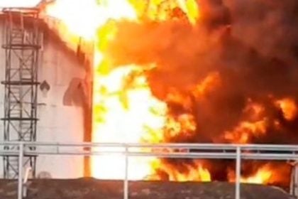 Ρωσία: Πυρκαγιά σε διυλιστήριο έπειτα από επιδρομή ουκρανικών drones