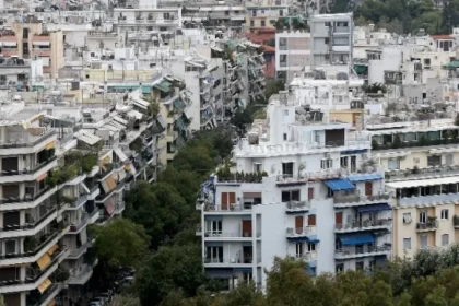 Στον πάγο βάζει η ΑΑΔΕ 8.000 παράτυπες γονικές παροχές και δωρεές