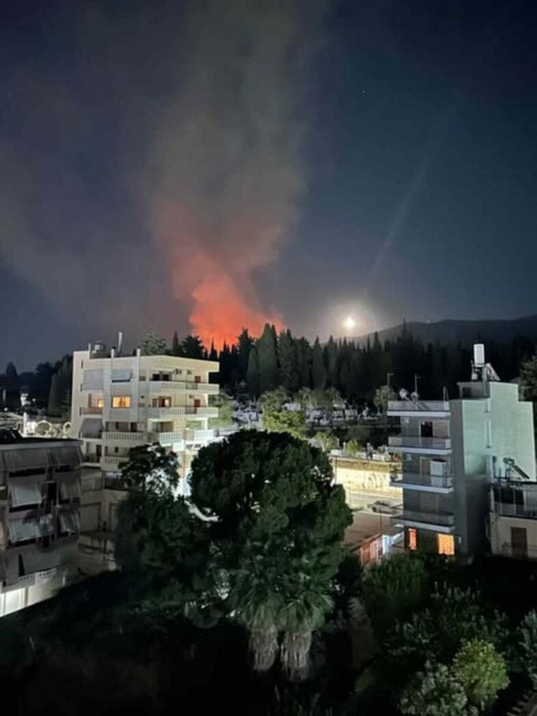 Νύχτα αγωνίας στην Πάτρα: Νέο μεγάλο μέτωπο στην περιοχή των Συχαινών - Προληπτική εκκένωση Μπάλα και Βούντενης, έκλεισε η Περιμετρική (ΦΩΤΟ - ΒΙΝΤΕΟ)