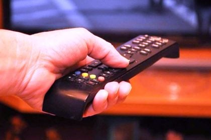 Δυτική Ελλάδα: 200 «πελάτες» του πρώην διαιτητή στο κύκλωμα πειρατικής συνδρομητικής στο μικροσκόπιο