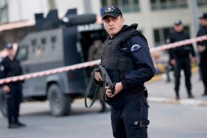 Τουρκία: Μαζικές συλλήψεις σε δήμους της αντιπολίτευσης - Κατηγορίες για πολιτικά κίνητρα