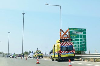 Ρίο: ΙΧ συγκρούστηκε με όχημα του Λιμενικού Σώματος (ΦΩΤΟ)